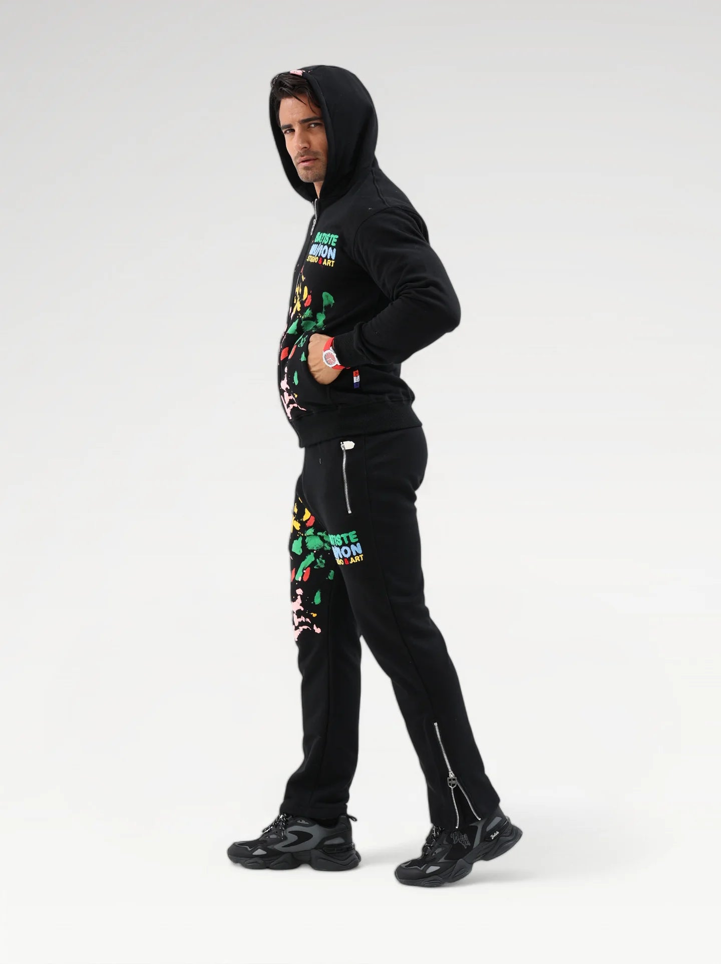 ENSEMBLE ART & STUDIO BLACK