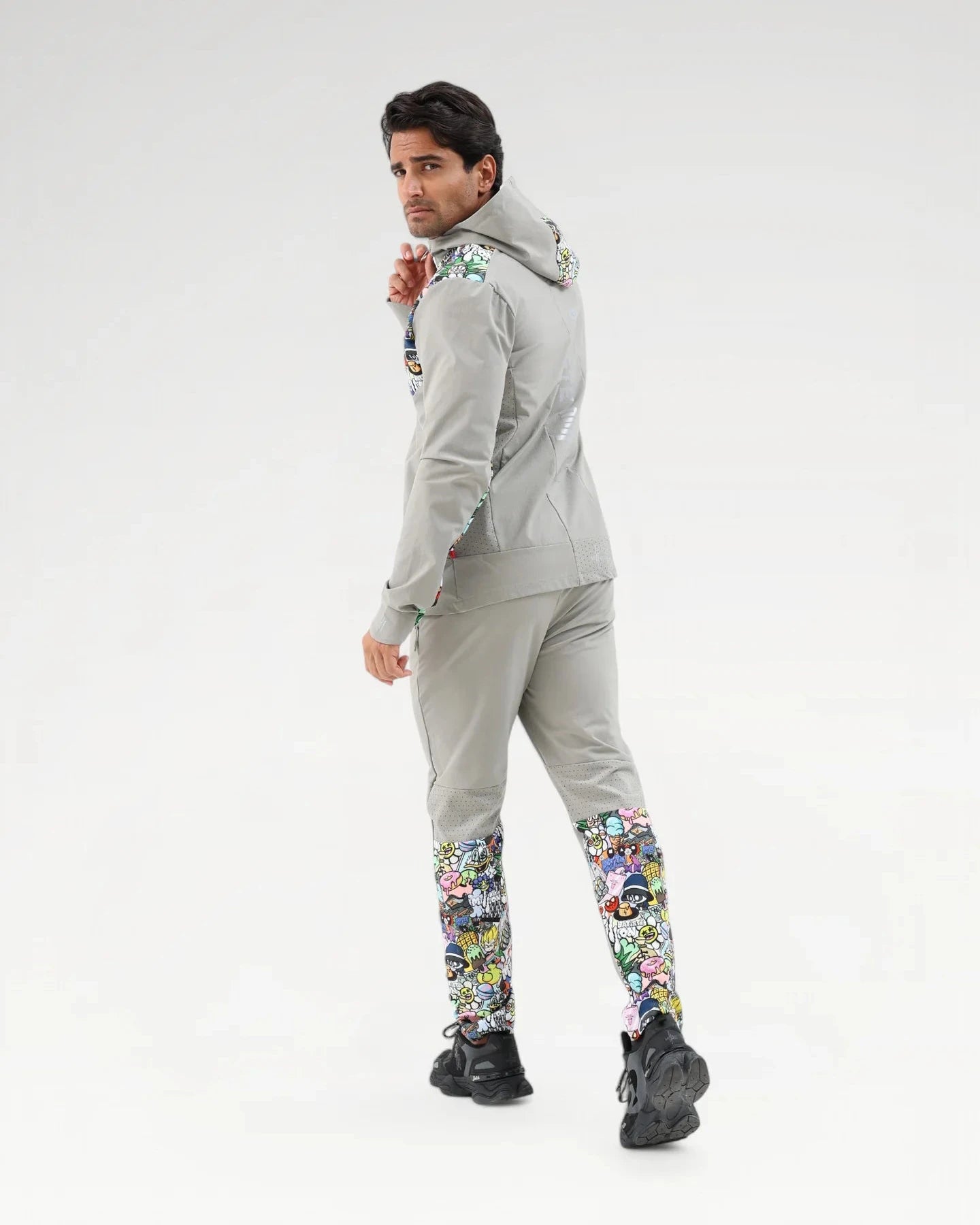 Ensemble Tech Gris